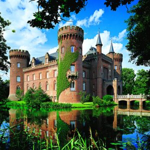 Moyland Castle Germany 1500 Piece Jigsaw Puzzle - Trefl