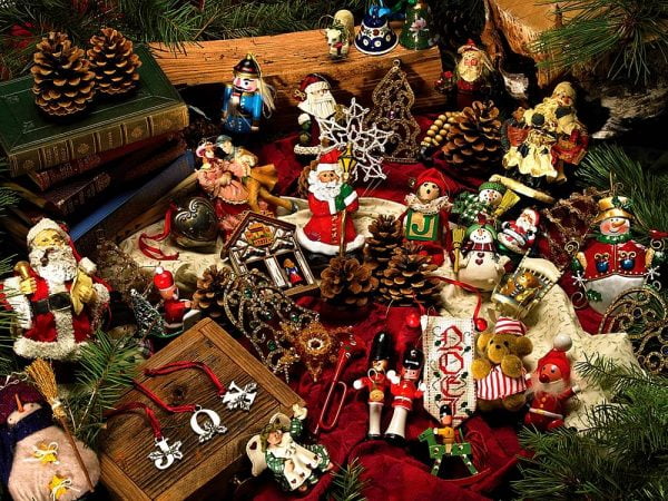 Christmas Ornaments 275 Large Piece Puzzle