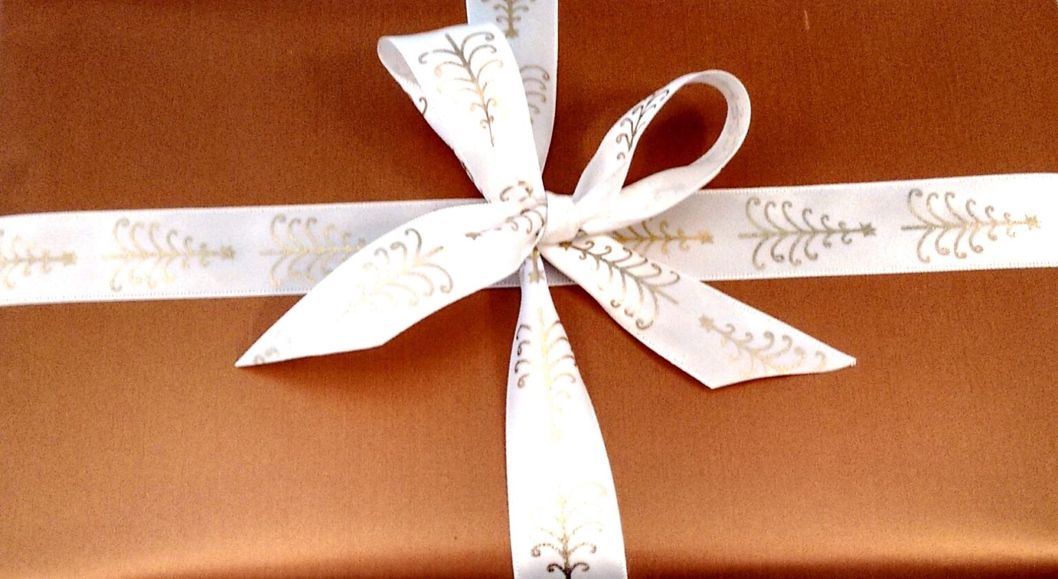 Gift Wrap Combo – Paper and Ribbon – Gloss Copper with White Gold ...