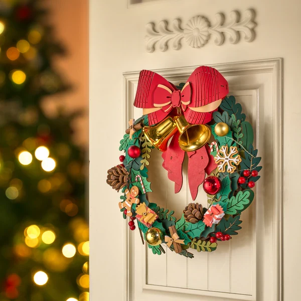Robotime Rolife - Christmas Wreath DIY 3D Wooden Puzzle Creation Set (252 Pieces) - Image 2