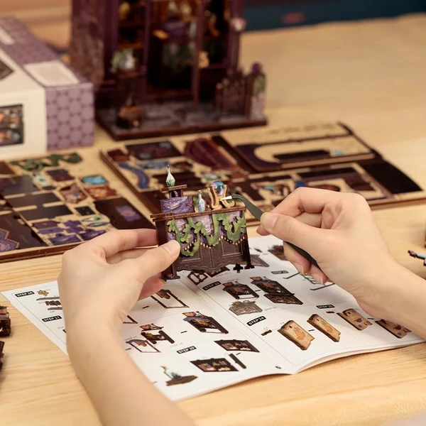 CuteBee - The Astrology Bookshop DIY Miniature House Kit - Image 4